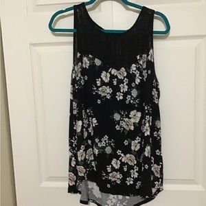 Floral print tank top with lace
